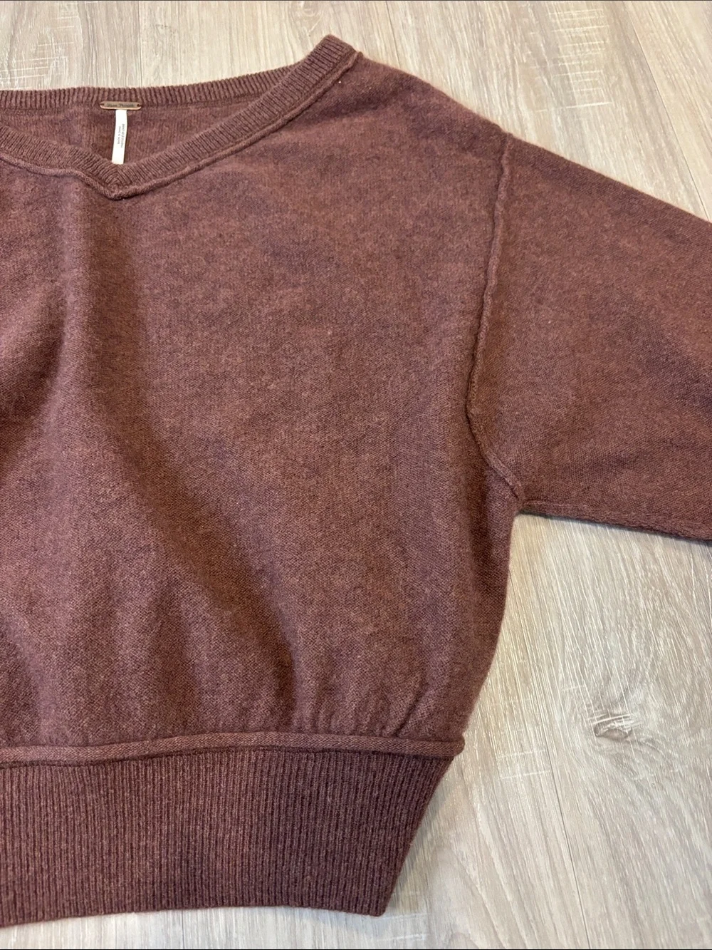 Free People Woman’s 100% Cashmere Pullover V Neck Brown Sweater  XS